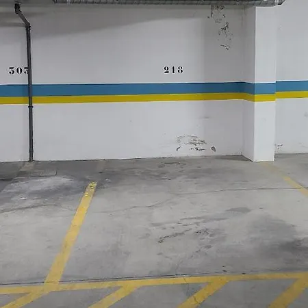 California Private Front Apartment
